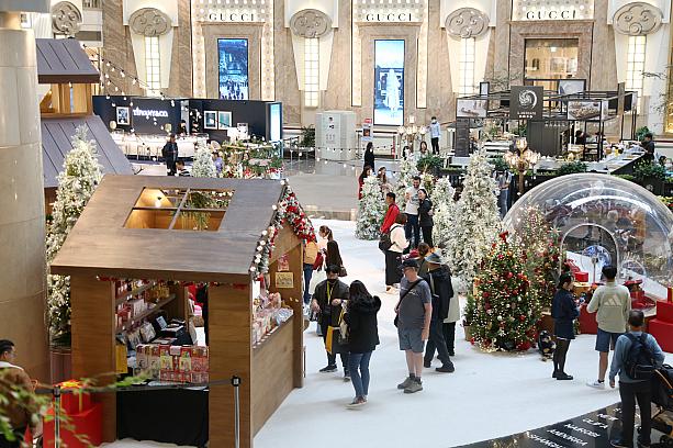 おまけですが、台北101のショッピングセンター4階の広場でも、恒例のクリスマス展示を開催中ですよ～！こちらは1月1日まで。展望台とセットで楽しんじゃえ！