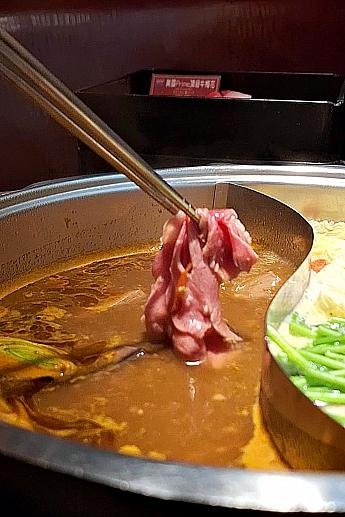 ひとつだけ注意点があるとすれば……それは全身がお鍋の香りに包まれるということ。消臭剤・芳香剤でも取れないことも多いので、気になる方は換えの服を用意しておいた方がいいかもしれません。