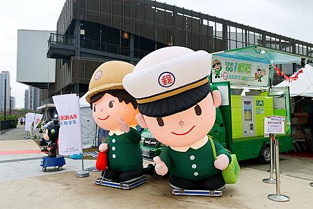 郵便局のブースでは郵便局グッズを販売中！「便利箱」のプランターかわいすぎない？