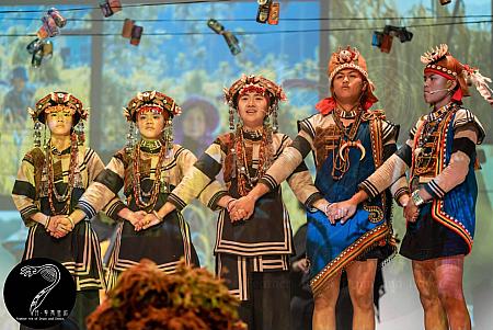 【日本で台湾を感じよう】9/27、28日、愛知県で開催される「ツーリズムEXPOジャパン」に「台湾館(台湾パビリオン)」が出展します！  台湾観光庁 台湾観光協会 ビビビビ台湾 日本で台湾 台湾イベント 台湾旅行計画 プレゼント ツーリズムEXPOジャパン 台湾館 台湾パビリオン ビールグラス アイロンビーズ 排湾族 パイワン族 羽・撃舞芸術 Feather_Art_of_Drum_and_Danceセラフ・ダズルガーデン