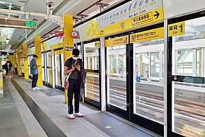 次に向かったのは環状線の「幸福」駅。ナビの住んでいるエリアにはないので、実は環状線に乗るのは人生2回目。新しい車両、新しいホーム！待ち時間は少ないけれど、台湾の下町の景色を見ながら移動できてなかなか楽しい！
