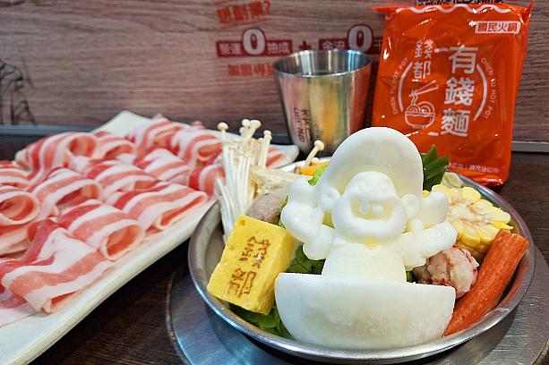 実は2024年の12月から国民的スナック「乖乖(グアイグアイ)」とコラボしてココナッツミルク味のスープが食べられるんです。2月末に行ったときはまだやっていたのですが、今もやっているかな？(3月のメニューにはもう載っていなかった……。記事にするのが遅すぎてごめんなさい)