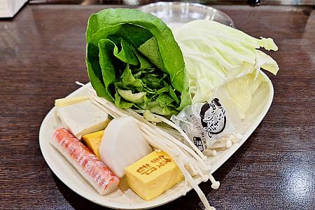 新鮮さ・衛生さにこだわり、お肉や海鮮、野菜に練り物や餃子などの火鍋料を楽しめます！