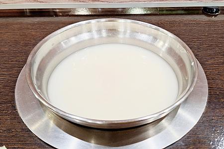 日本ではタイ風のココナッツミルク味のお鍋などは食べられる気がしますが、「乖乖」の味に近づけようとしているので、エスニック感はなくて、濃厚なクリーミーさを感じられます！