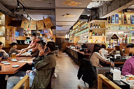 日本を意識した外観に負けず劣らず、内観も日本っぽい！