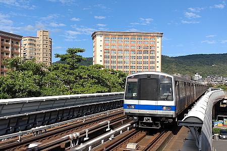 台北MRT(画像提供：歩く台北)