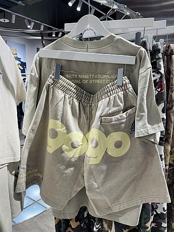 人気なのは黒やピンク。ナビはモカ×クリームイエローのロゴが可愛いと思いました