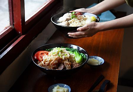 【台北グルメ】ベーグルで有名な「好丘Good Cho’s」で台湾のソウルフード的存在の「牛肉麺」が食べられる！ 好丘 GoodChos 牛肉麺 ソウルフード 台北グルメ ベーグル 眷村 トマト牛肉麺 チキンスープ麺 半筋半肉番茄牛肉麵 元盅雞湯麵眷村フード