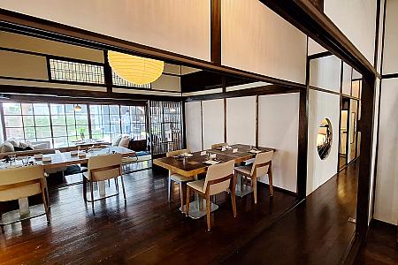 そんなレトロな「輝室 pān-toh」でいただけるのは、台湾の2つの伝統宴会料理「酒家菜(ジョウジャーツァイ)」と「辦桌(バンドー)」にモダンさを取り入れたコース料理の数々。お洒落にお酒を楽しみながら台湾料理がいただける台湾ビストロといった趣です。