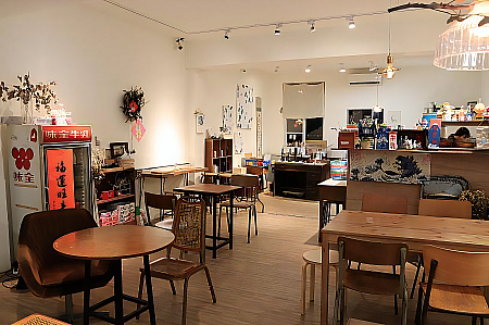 レトロな雰囲気の店内
