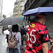 見て～！この行列！開店前から多くのファンが今か今かと開店を待ち望んでいます。というわけで、ナビも列に並んでみました。今日はオープン日とあって、通常よりも20分ほど早くオープンしていました！