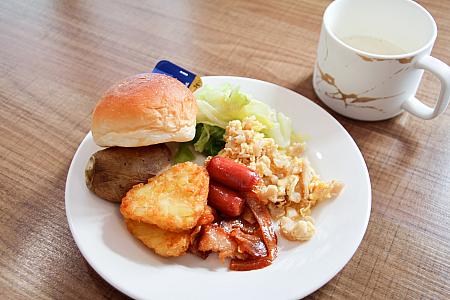 朝食は洋食＋台湾料理のビュッフェスタイルでお好きなものをお好きなだけ！