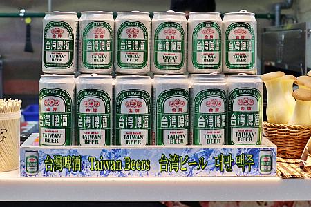 では、ナビもテーブルをキープしたところで、さっそく屋台(店)巡りをしてみましょう。