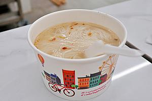 蚵仔麵線(カキのソーメン)80元