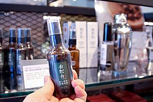 日本製の商品もありますが、台湾限定のクリエイティブグッズや食品もあるから、台湾のお土産探しに持って来いですよ！