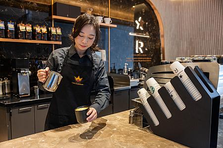 スターバックスリザーブ(典藏咖啡體驗/STARBUCKS RESERVE)店で新ドリンクを楽しもう！