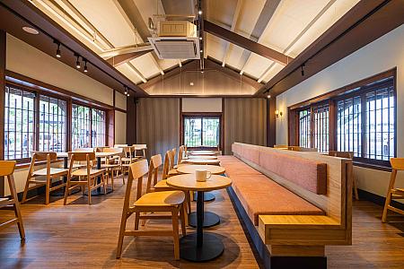 日本感あぶれる店内