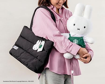 バッグとぬいぐるみのサイズ感はこんな感じ！結構大きめです♡