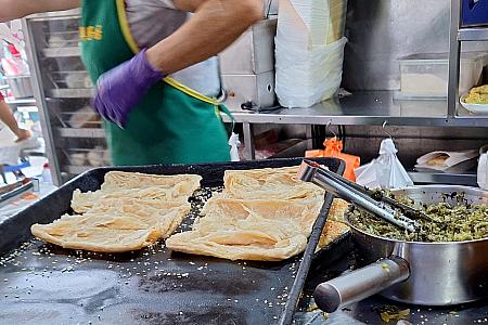 次々に焼かれて出てくる燒餅がおいしそう～！