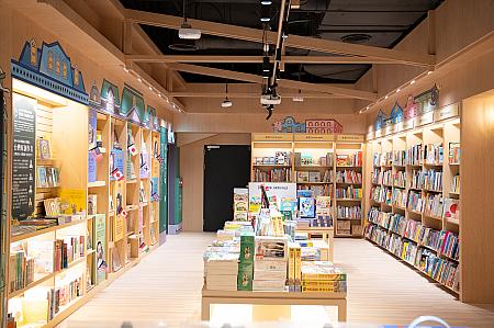 特にキッズ向けの書籍は南台湾最大級！世界中の絵本が集められていますよ。