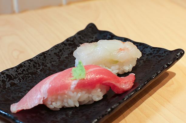 にもかかわらず、ネタごとに価格は１貫20元～とお手頃かつ明瞭です。1度に発注できるのは4貫まで。つまり4貫選ぶごとにタブレット操作をして板前さんにお知らせするといった具合です。