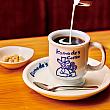 11時以降ならドリンクを注文すれば「豆菓子」がついてきます！そして台湾店なら……台湾限定パッケージ！お土産にも♡