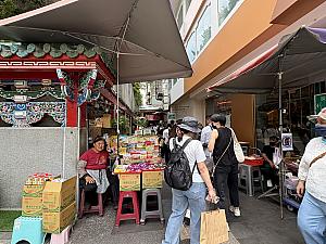 【台北観光】龍山寺で有名！「艋舺(萬華)」で訪れたい観光スポット5選 台北観光 台湾観光 萬華 艋舺 艋舺龍山寺 臺北就是香 青草巷 龍山寺 洛神花 台湾ハーブ茶 安安青草店 剝皮寮歷史街區 剝皮寮 tokyobikeCafe tokyobike 新富町文化市場 指定古跡 古跡 東三水街市場 華西街夜市 ビブグルマン 魯肉飯 小王煮瓜 刈包 源芳刈包 昶鴻麵點麵