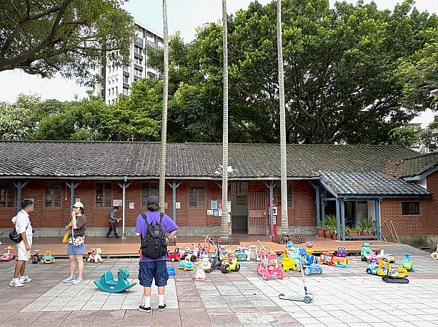 また園内には日本統治時代の1922(大正11)年に設立された「仁濟療養院」が保存されています。当時は精神病患者の療養施設として、診療所や監督室などの設備が整えられたそう。
