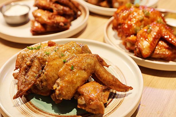 <b>經典金沙蛋黃250元</b><br>そんなチキンはどれもウマウマ～♪特にナビのイチオシは、しょっぱいアヒルの卵・鹹蛋黃を使ったこれ！濃厚なコクとしょっぱさが口の中に広がります。台湾ならではの味わいです♡