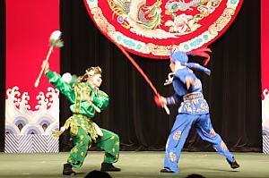 【台北観光】「タイペイ・アイ(臺北戯棚 Taipei EYE）」で台湾の伝統芸能「歌仔戲」を観よう！大人も子供も大満足の文化体験を！ タイペイ・アイ 臺北戯棚 TaipeiEYE 歌仔戲 台湾オペラ 台湾文化 台湾伝統芸能 台湾旅行 台湾観光 台北旅行 台北観光観劇