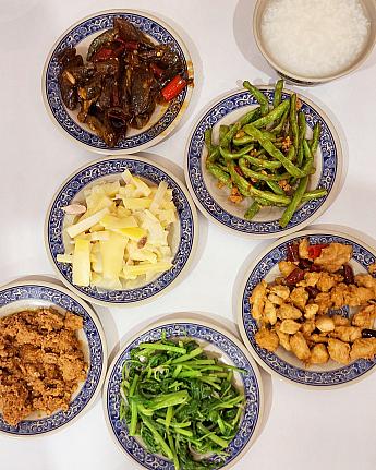 小皿料理が好評な「小品雅廚」<br>画像提供：林森in台湾