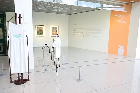 2階のギャラリーは、絵画よりも写真や工芸の展示が目立ちます。子供と一緒に楽しめる企画を実施する空間もありました。