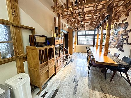 客間も10人くらいまで収容できそうな広い空間で、パーティも開けるくらい！どんなパーティにしようかなぁ……