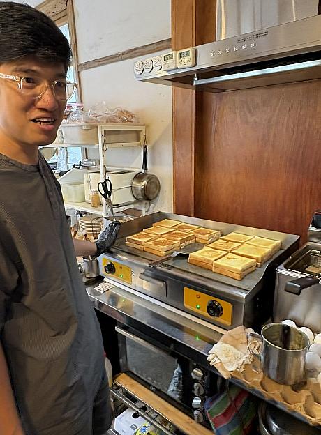 オーナー自ら焼いてくれるトーストやハンバーガーは、手作り感があり、とってもおいしかったです！