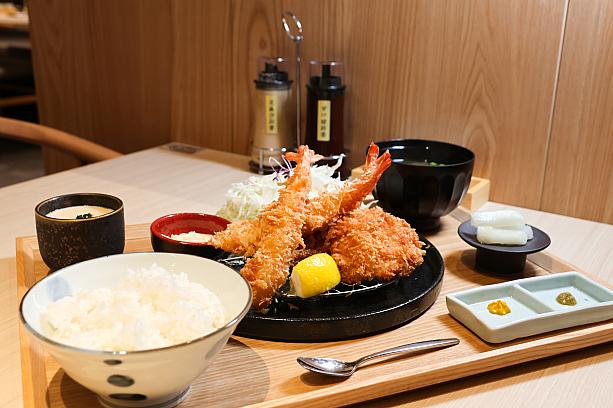 陸も海も！という欲張りさんは「ヒレかつ定食(松)(草蝦腰內豬排(松)套餐)480元」を！