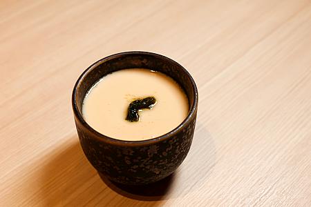 定食には先ほどのセット内容に加えて、「大武山牧場」の卵を使用した茶碗蒸しも付きますよ♪