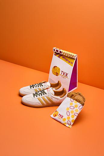 【台湾土産】アディダス×台湾グルメ「雞排(ジーパイ)」＝ORI雞NAL雞排シリーズ誕生！ アディダス ジーパイ 雞排 鶏排 adidas頂呱呱