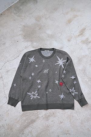 KURT聯名顆粒混色愛心刺繡毛衣 | 米／灰 | M／L | 2490元