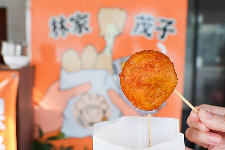 【台南グルメ】地元っ子に人気のおやつ「林家茂子白糖粿蕃薯椪」をパクリ♪ 林家茂子白糖粿蕃薯椪 白糖粿 蕃薯椪 芋頭餅 ベータングィ 台南おやつ 昔ながらのおやつ 伝統スイーツ 台南旅行 台南観光 台南グルメ 国華街エリア 台湾旅行 台湾観光台湾グルメ