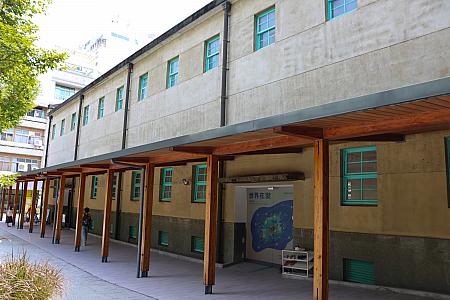 そんな美術館の中にあるレストラン「J-Biiru嘉啤酒餐酒館」でランチを楽しんできました！ここは美術館にいくつかある棟のうち、旧酒類倉庫だった場所なんですよ。