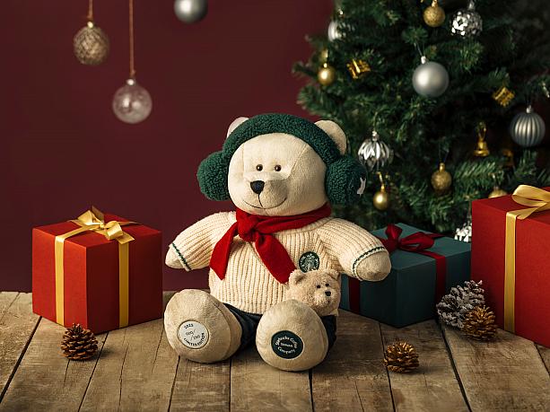 クリスマス仕様のベアリスタ！クリスマスデートやパーティのためにおめかししているのかな？