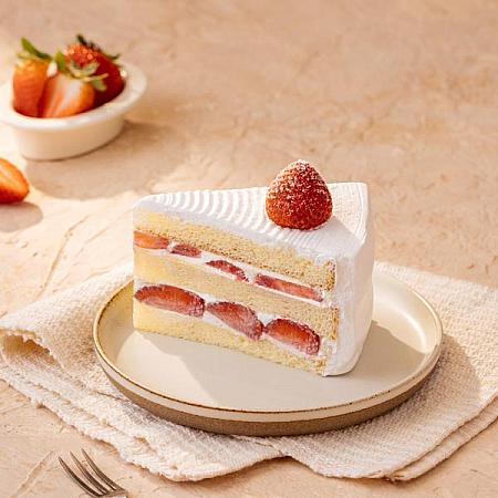 イチゴのシフォンケーキ