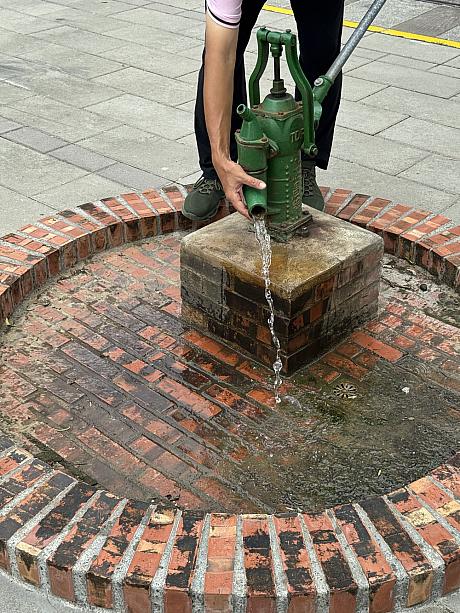 少し話は逸れますが、「嘉義化学工場」は半官半民の「台湾拓殖株式会社」によって設立されました。サツマイモの切片を使用し、ブタノール、プロパノール、エタノールなどのアルコール類を製造し。当時、世界最大規模の発酵式ブタノール専門工場として知られていたそう。