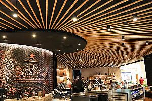 スターバックス リザーブバー台北101店でここだけのグッズをお土産に♪