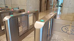 オフィス専用入口