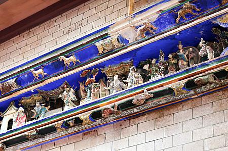 陳專友と林添木による立体作品など博物館級の文物がたくさんあります。