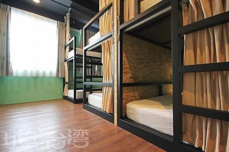 【台湾旅行ツアー】1泊2日で台湾の北海岸を満喫できる大満足プラン！ 北海岸 金山 金山老街 淡水 野柳地質公園 和平島地質公園 朱銘美術館 台北旅人國際青年旅館 旅行邦尼青年旅館サイクリング