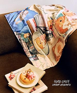 絲巾(スカーフ)790元