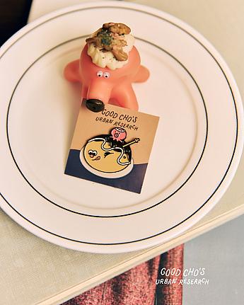 3,000元以上購入すると限定コラボ缶バッジをプレゼント！(URBAN RESEARCH店舗)