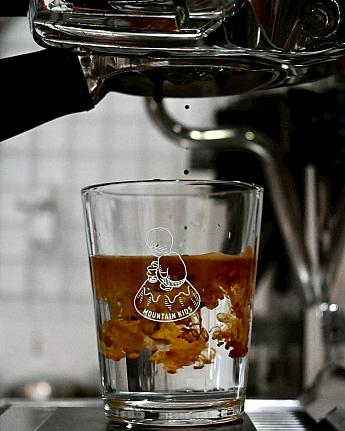 MKCR 山小孩咖啡